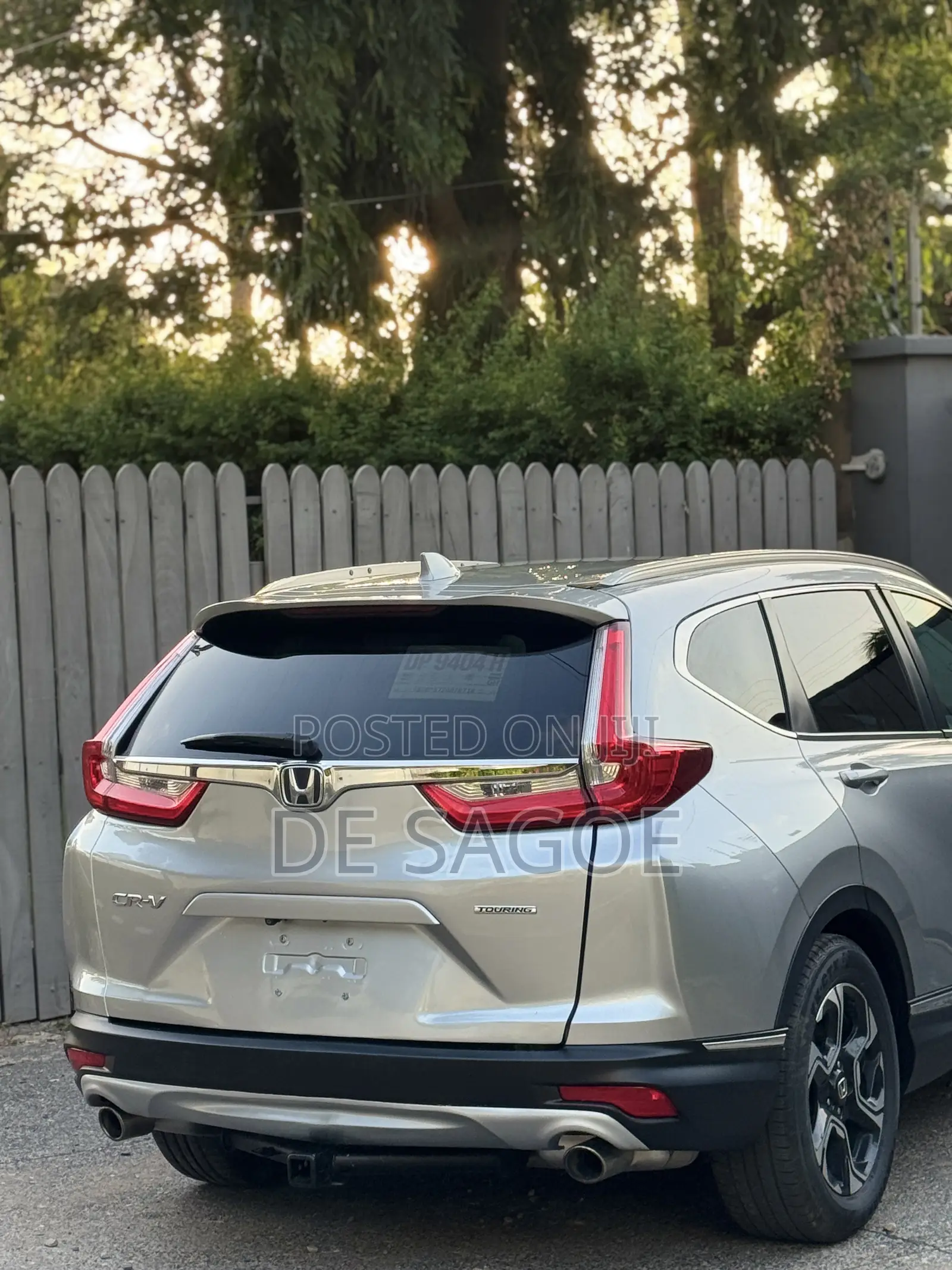Honda CR-V Touring 4dr SUV AWD (1.5L 4cyl CVT) 2017 Gray
