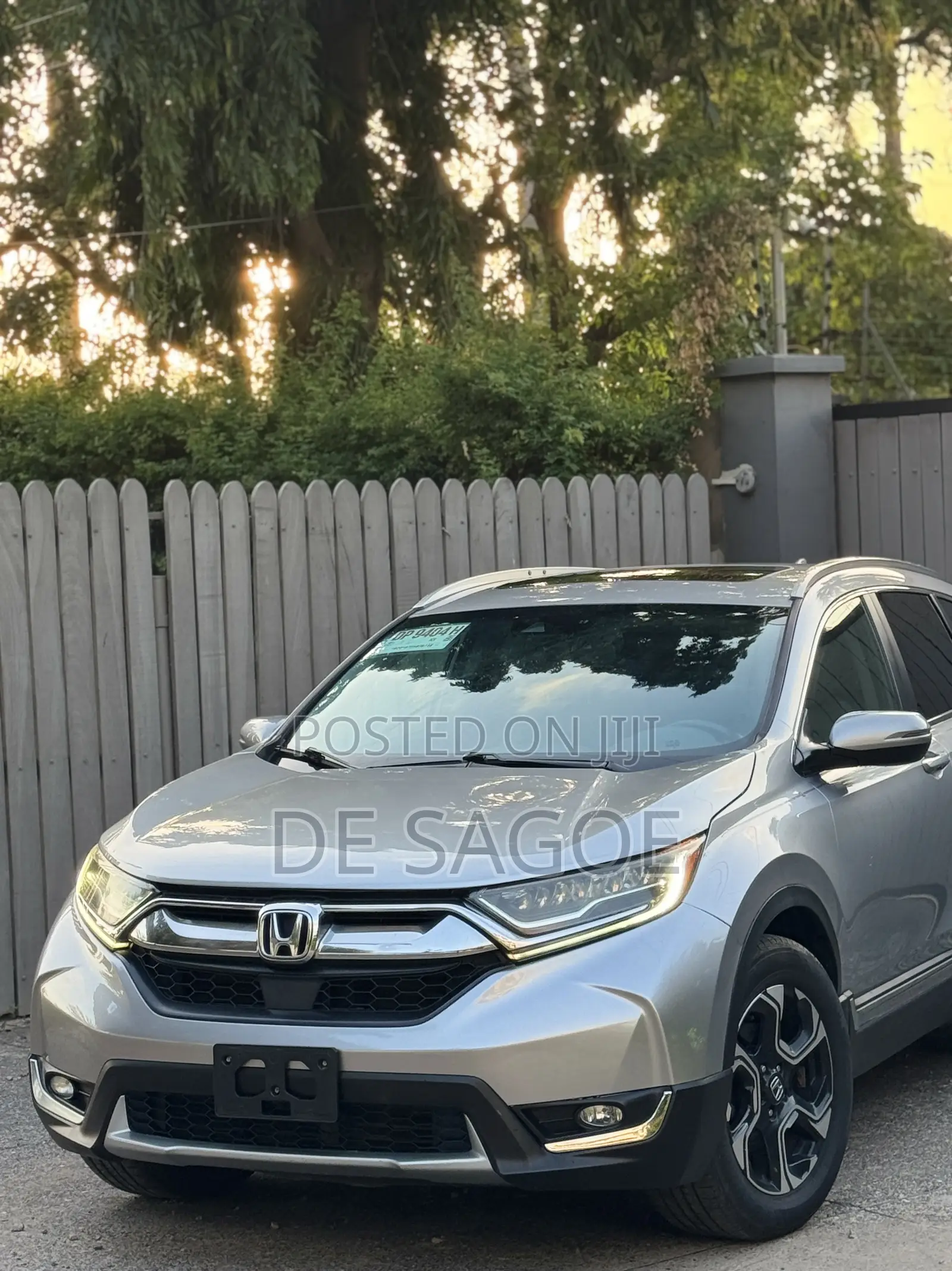 Honda CR-V Touring 4dr SUV AWD (1.5L 4cyl CVT) 2017 Gray