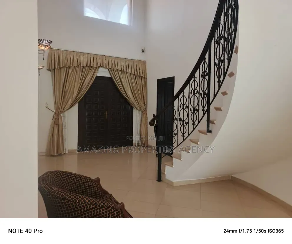 6bdrm House in East Legon, A&C Mall Area for sale