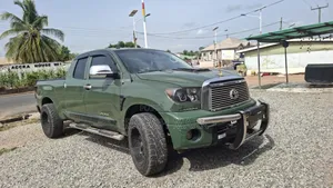 Toyota Tundra 2010 Green