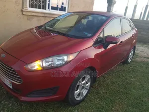 Ford Fiesta S 4dr Sedan (1.6L 4cyl 5M) 2015