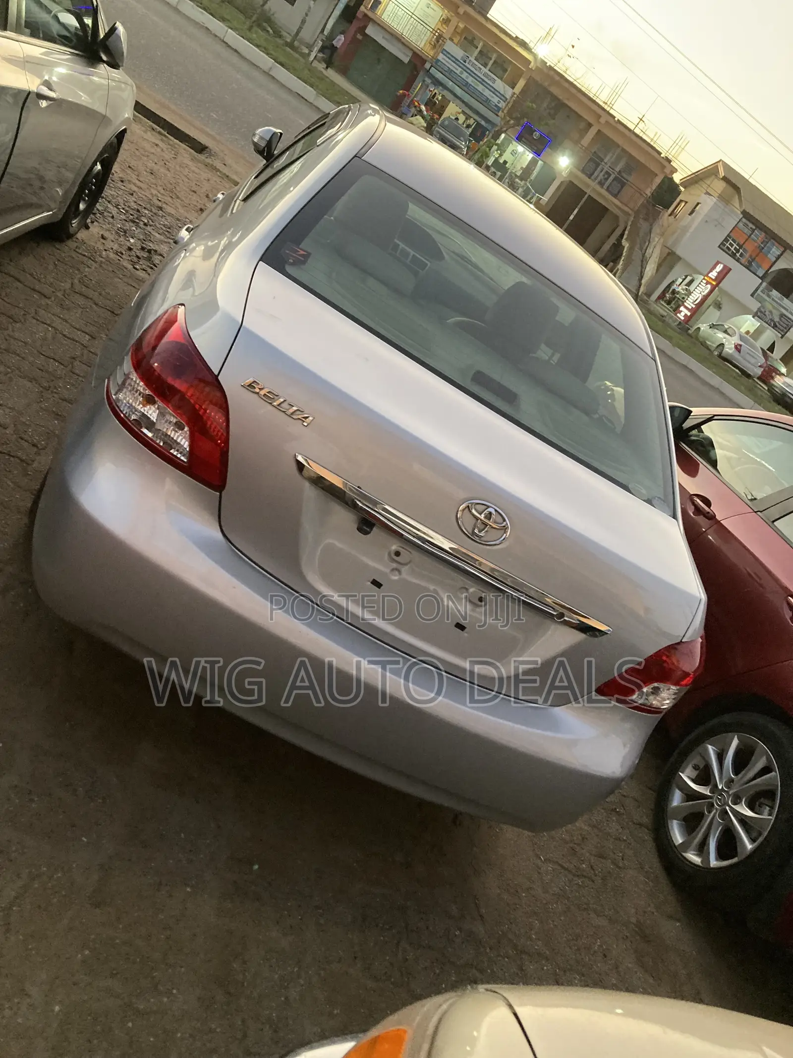 Toyota Belta 2012 Silver
