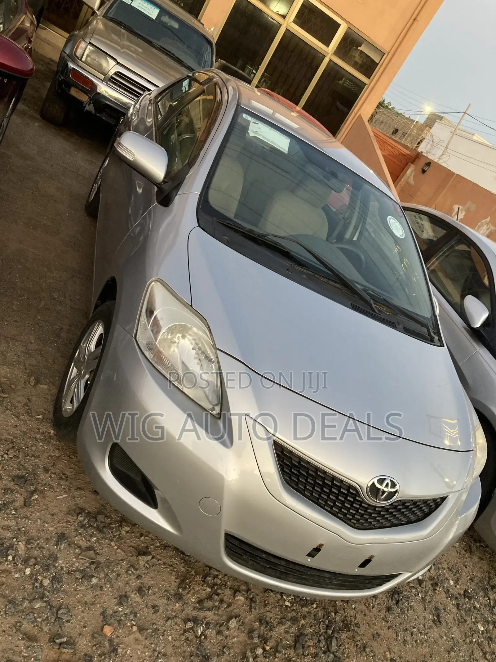 Toyota Belta 2012 Silver