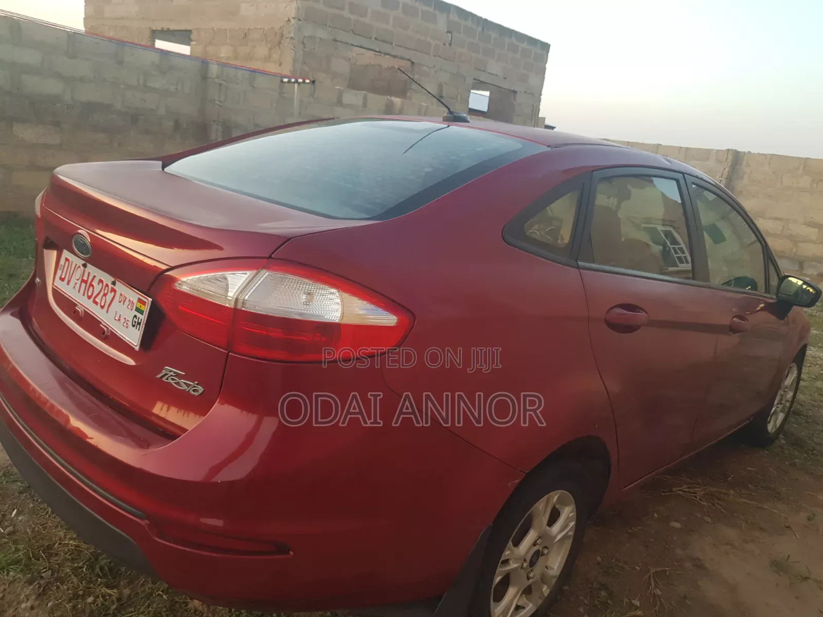 Ford Fiesta S 4dr Sedan (1.6L 4cyl 5M) 2015