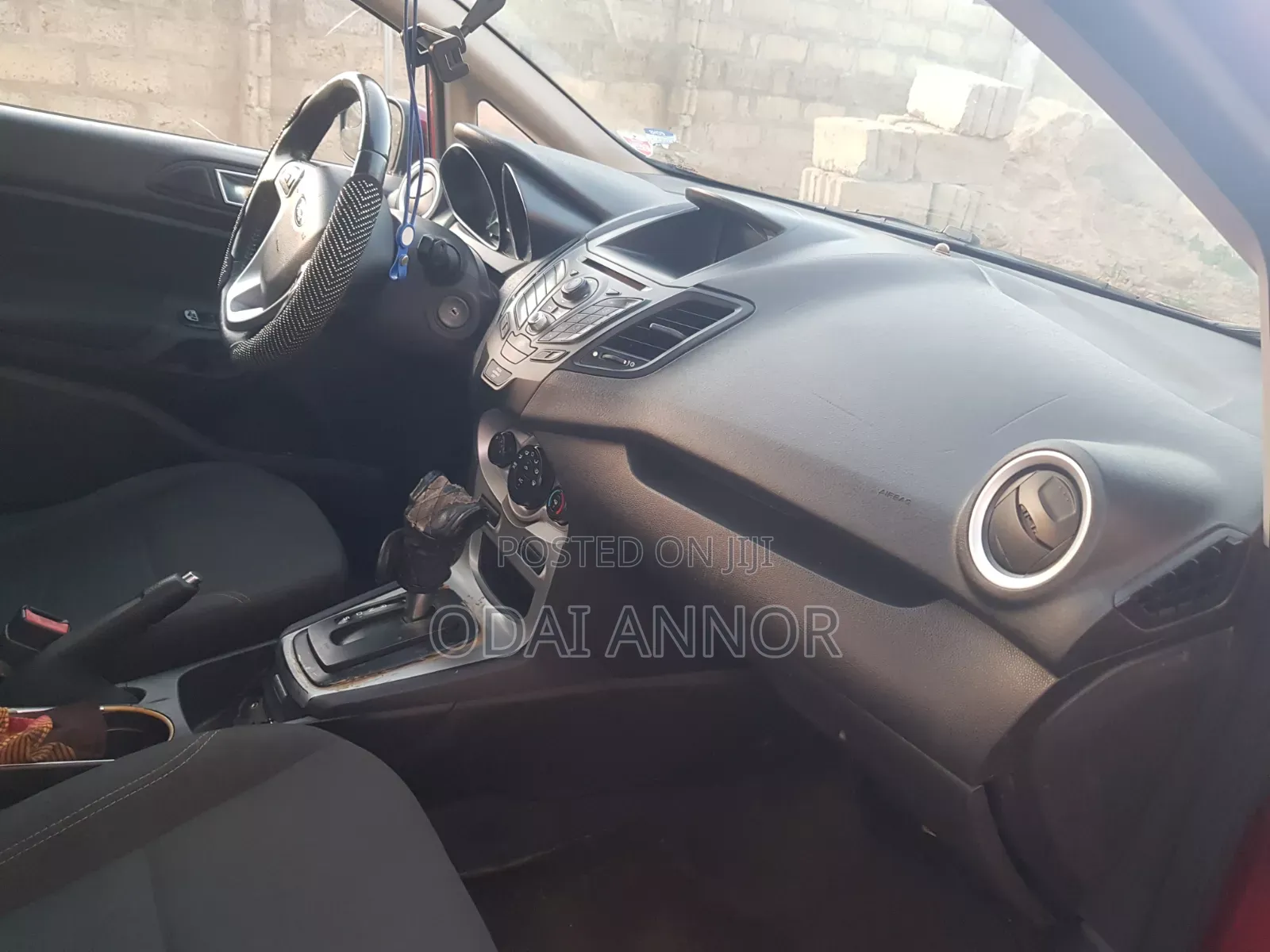 Ford Fiesta S 4dr Sedan (1.6L 4cyl 5M) 2015