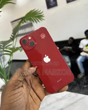 Apple iPhone 13 128 GB Red
