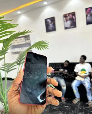 Apple iPhone 13 128 GB Red