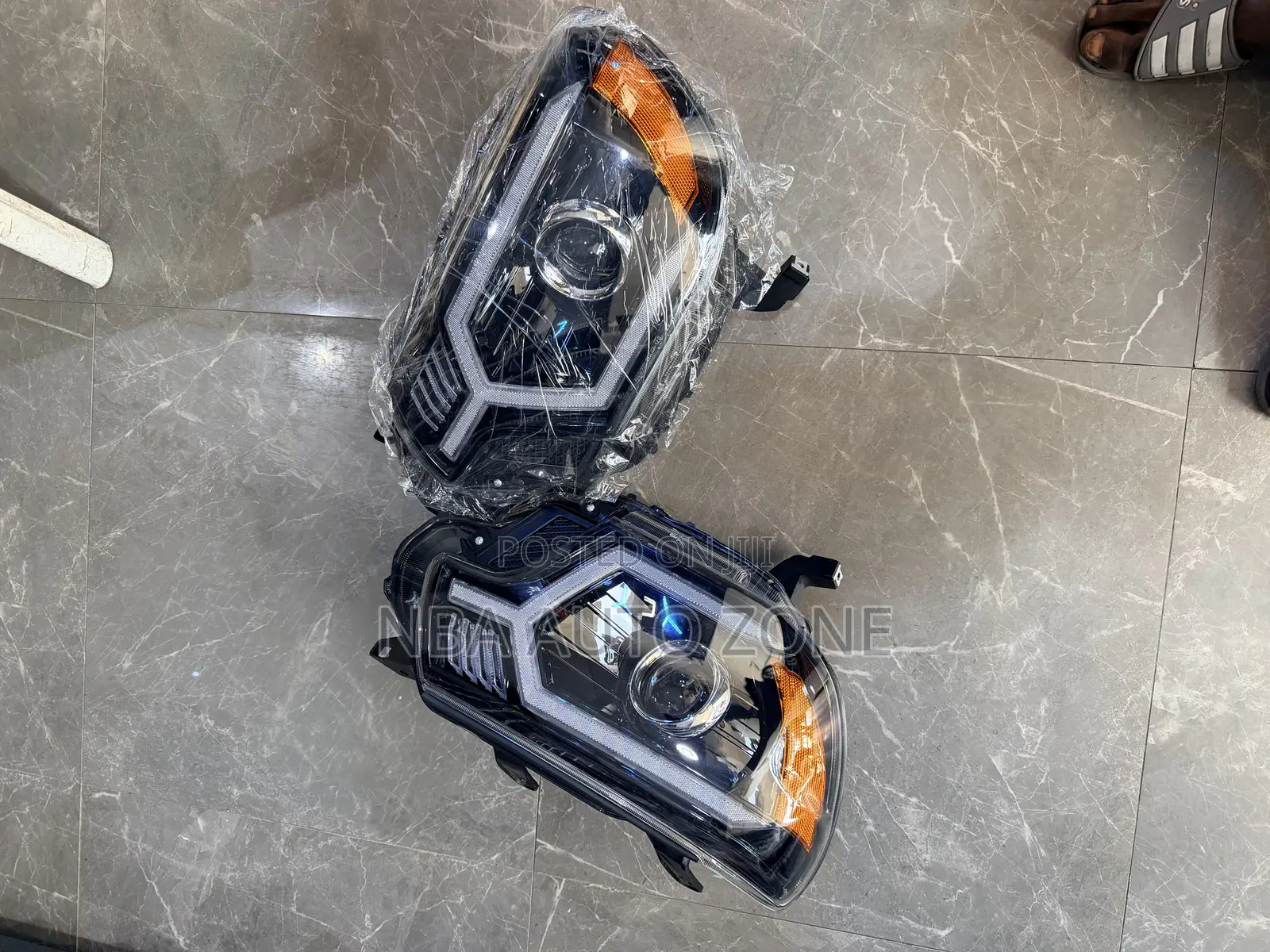 Toyota Tacoma 2012-15 Spec Head Light Pair