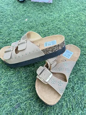 Beike Slippers