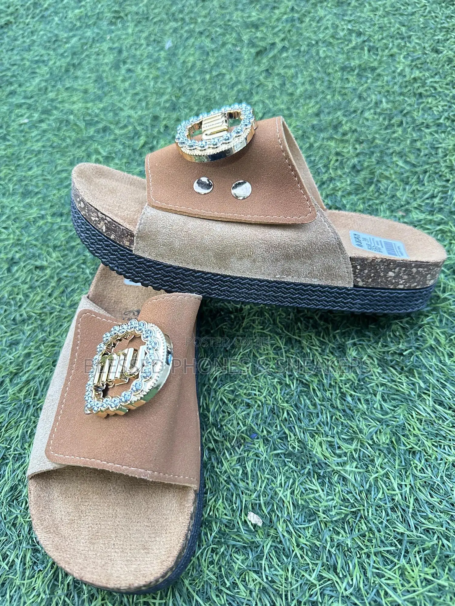 Beike Slippers