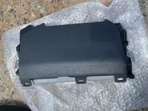 Toyota Highlander 2022 2023 2024 2025 Knee Airbag