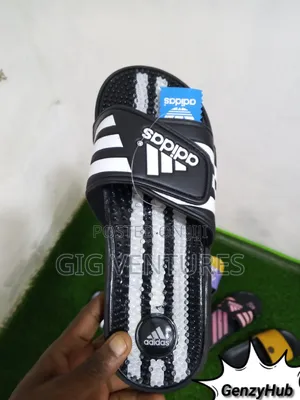 Adidas Massage