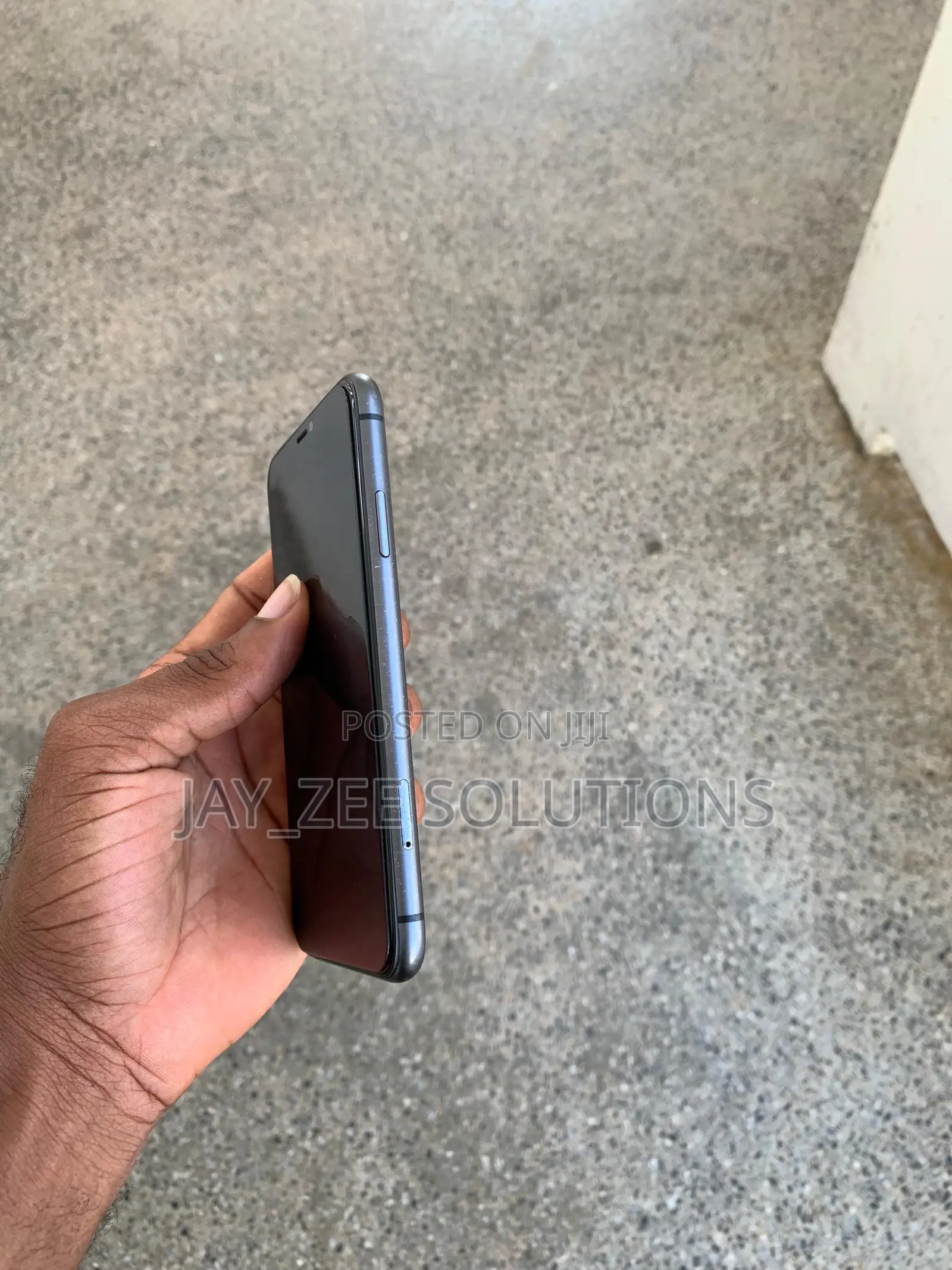Apple iPhone 11 64 GB Black