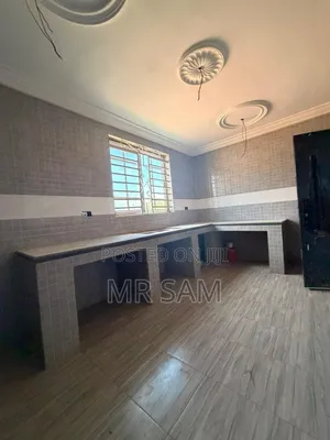 8bdrm House in Sam Properties, West Hills Mall Area for sale