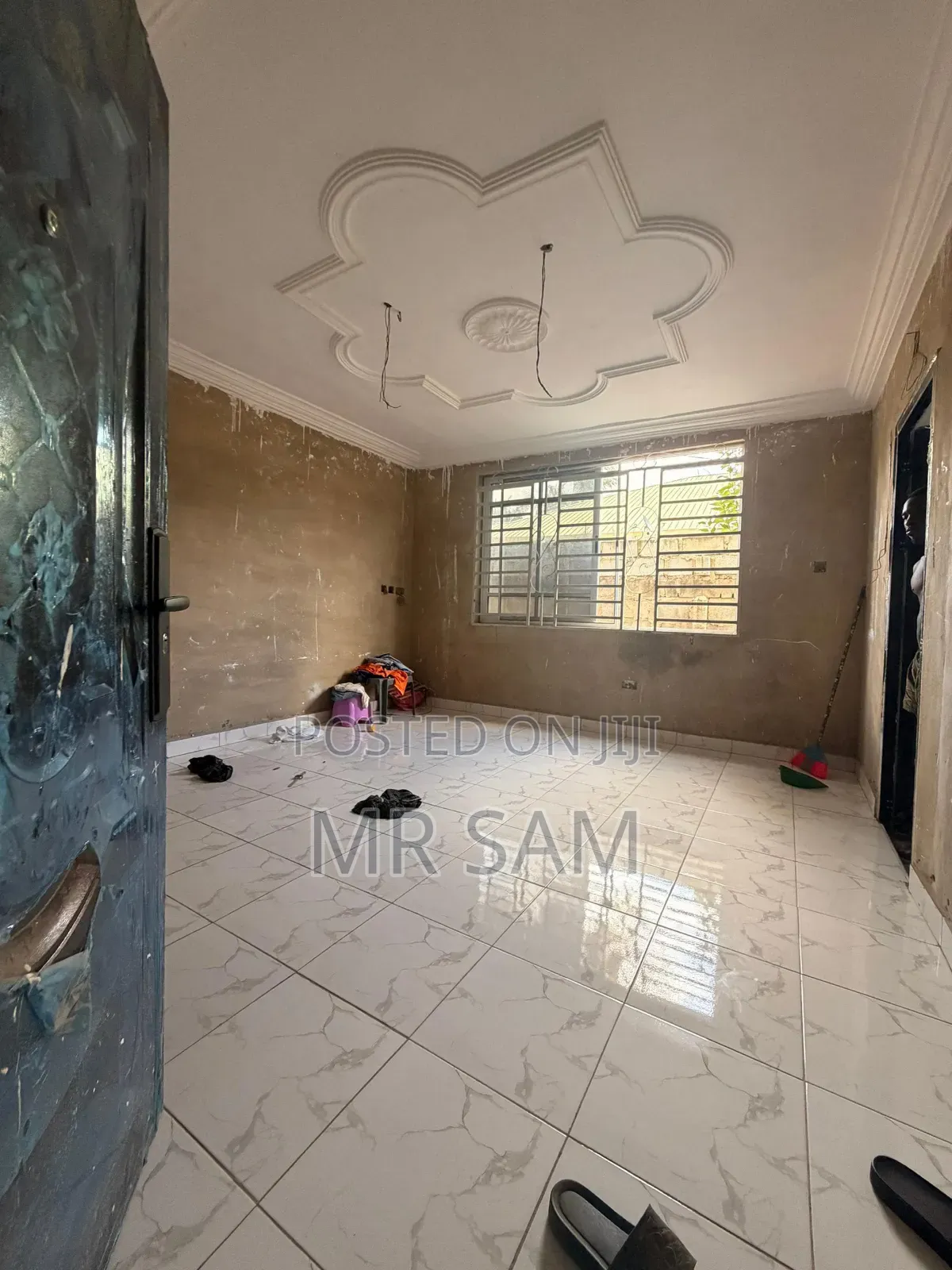 8bdrm House in Sam Properties, West Hills Mall Area for sale
