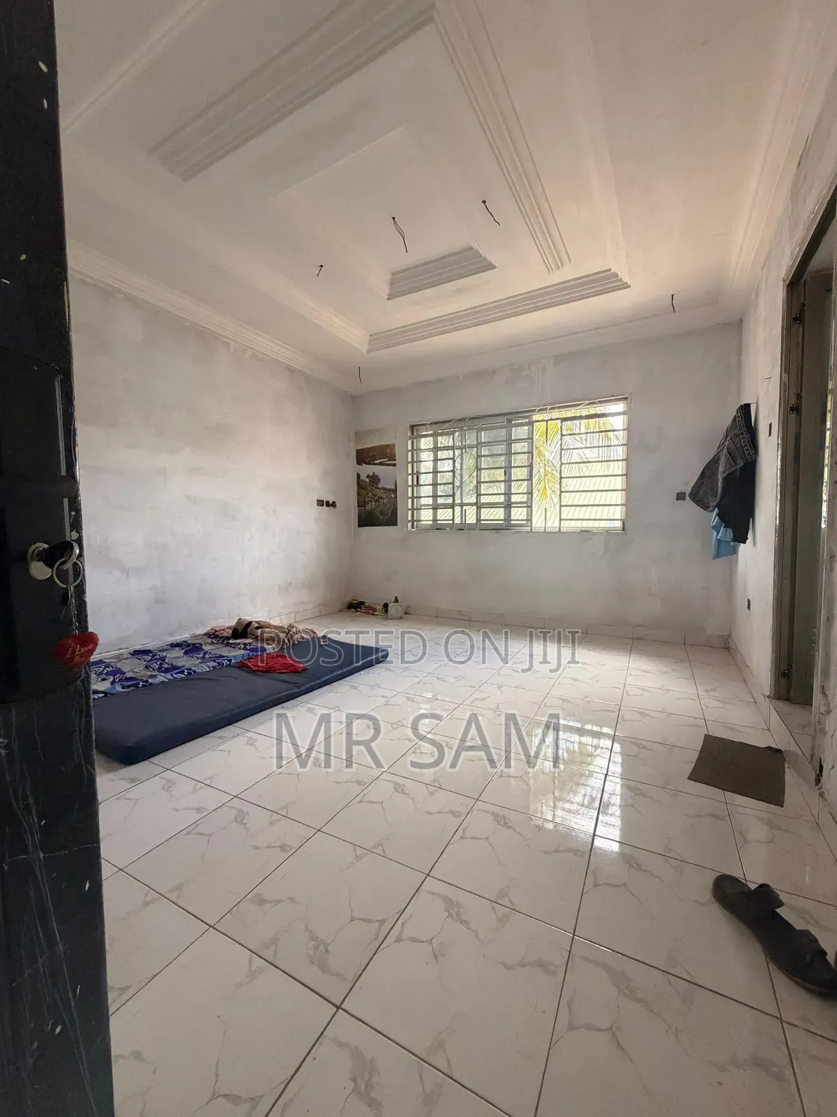 8bdrm House in Sam Properties, West Hills Mall Area for sale