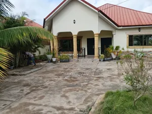 2bdrm House in Sam Properties, West Hills Mall Area for rent