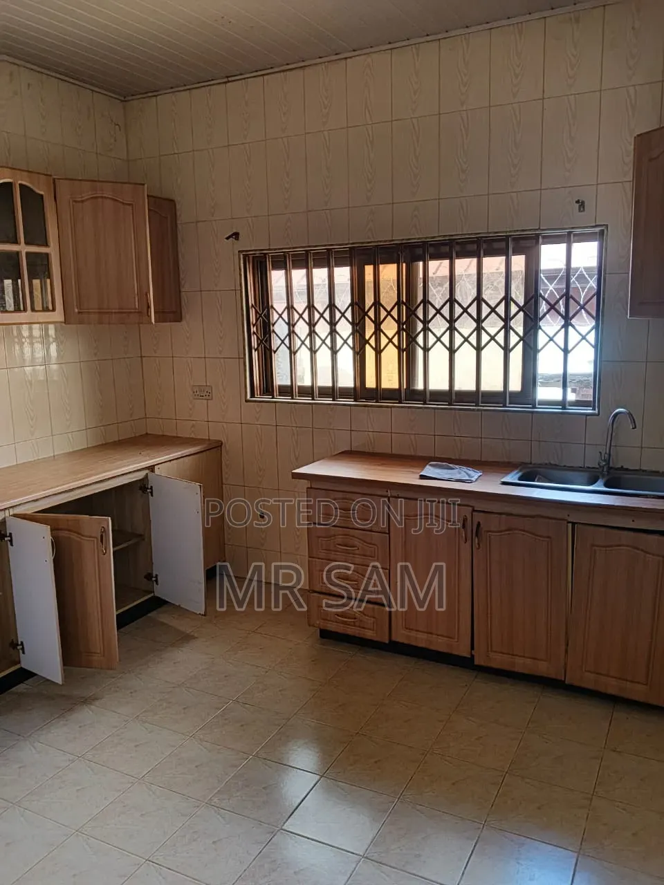 2bdrm House in Sam Properties, West Hills Mall Area for rent