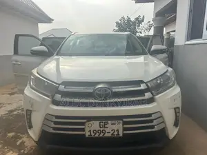 Toyota Highlander Limited 4x4 V6 (3.5L 6cyl 8A) 2017 White