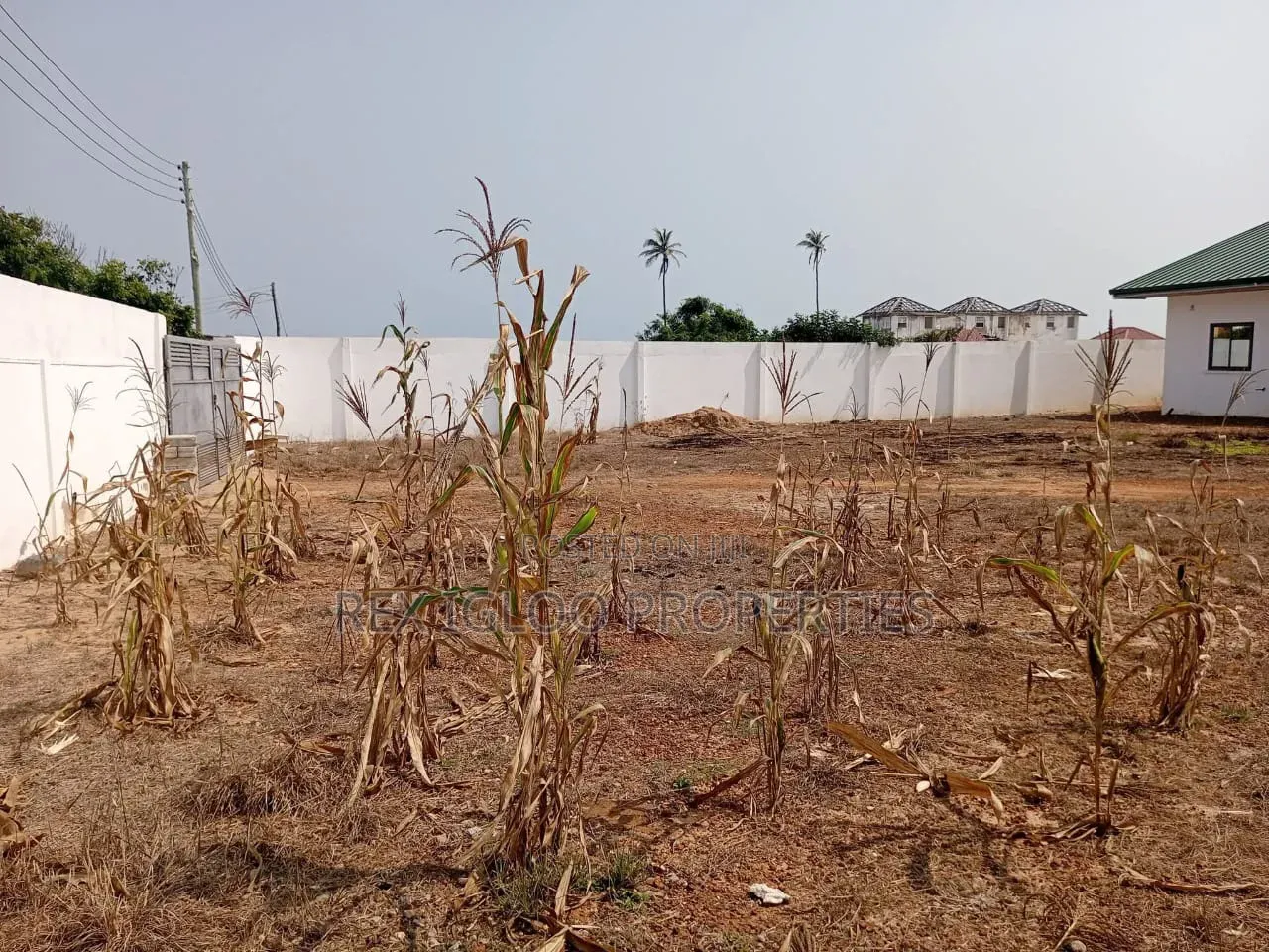 6bdrm House in Prampram for sale