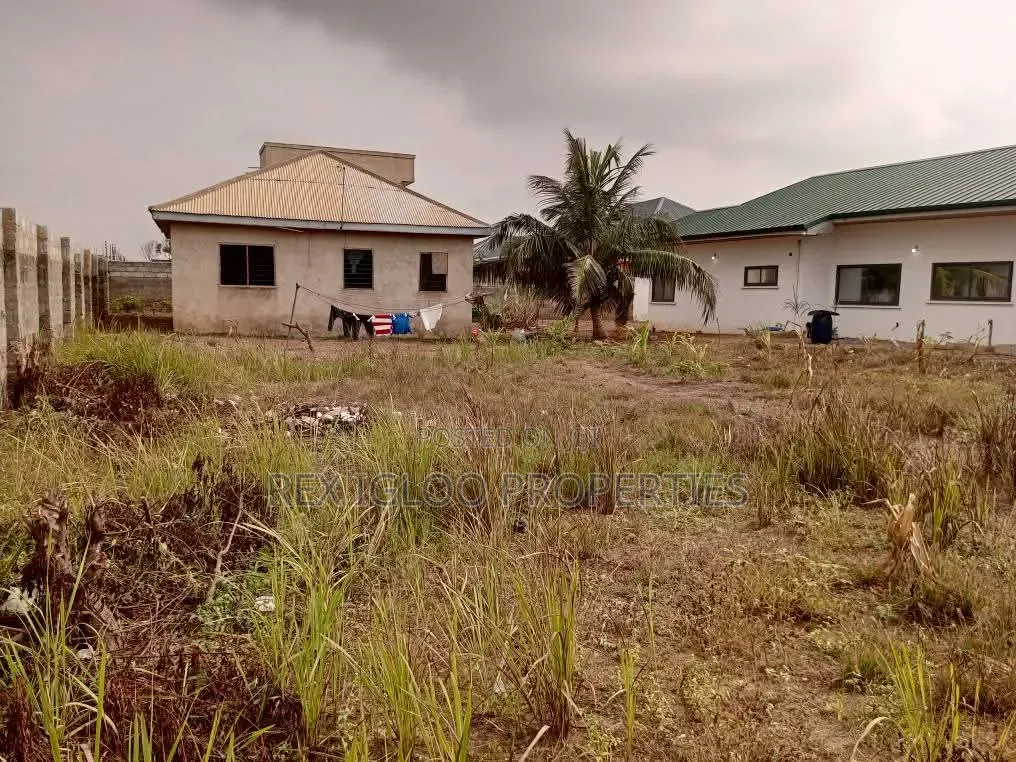 6bdrm House in Prampram for sale
