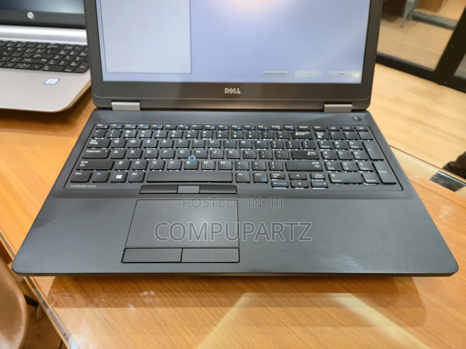 Laptop Dell Latitude 15 E5570 8GB Intel Core i5 SSD 256GB