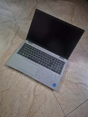 Laptop Dell Latitude 5530 8GB Intel Core i5 SSD 256GB