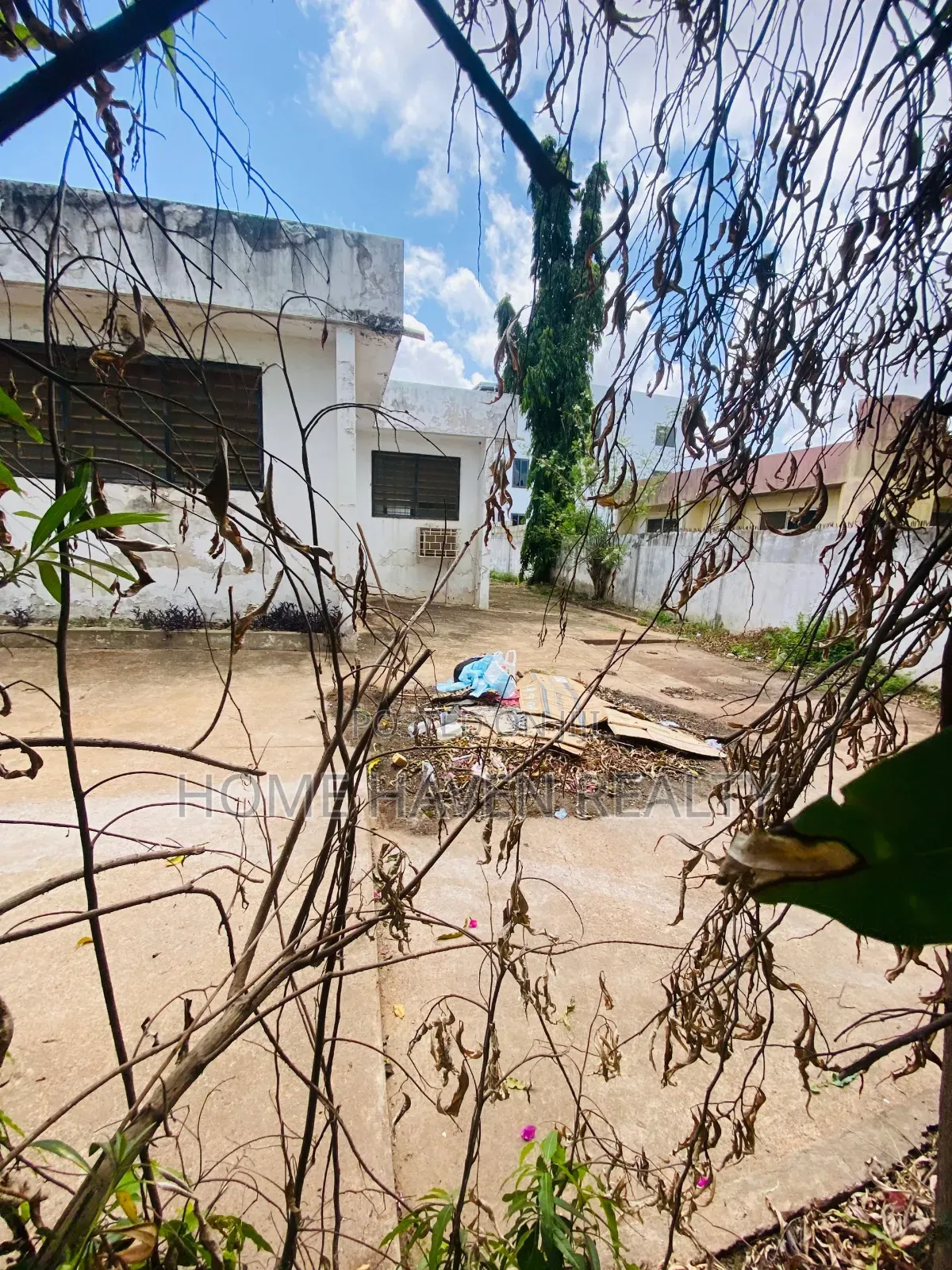 One Plot for Sale at Achimota