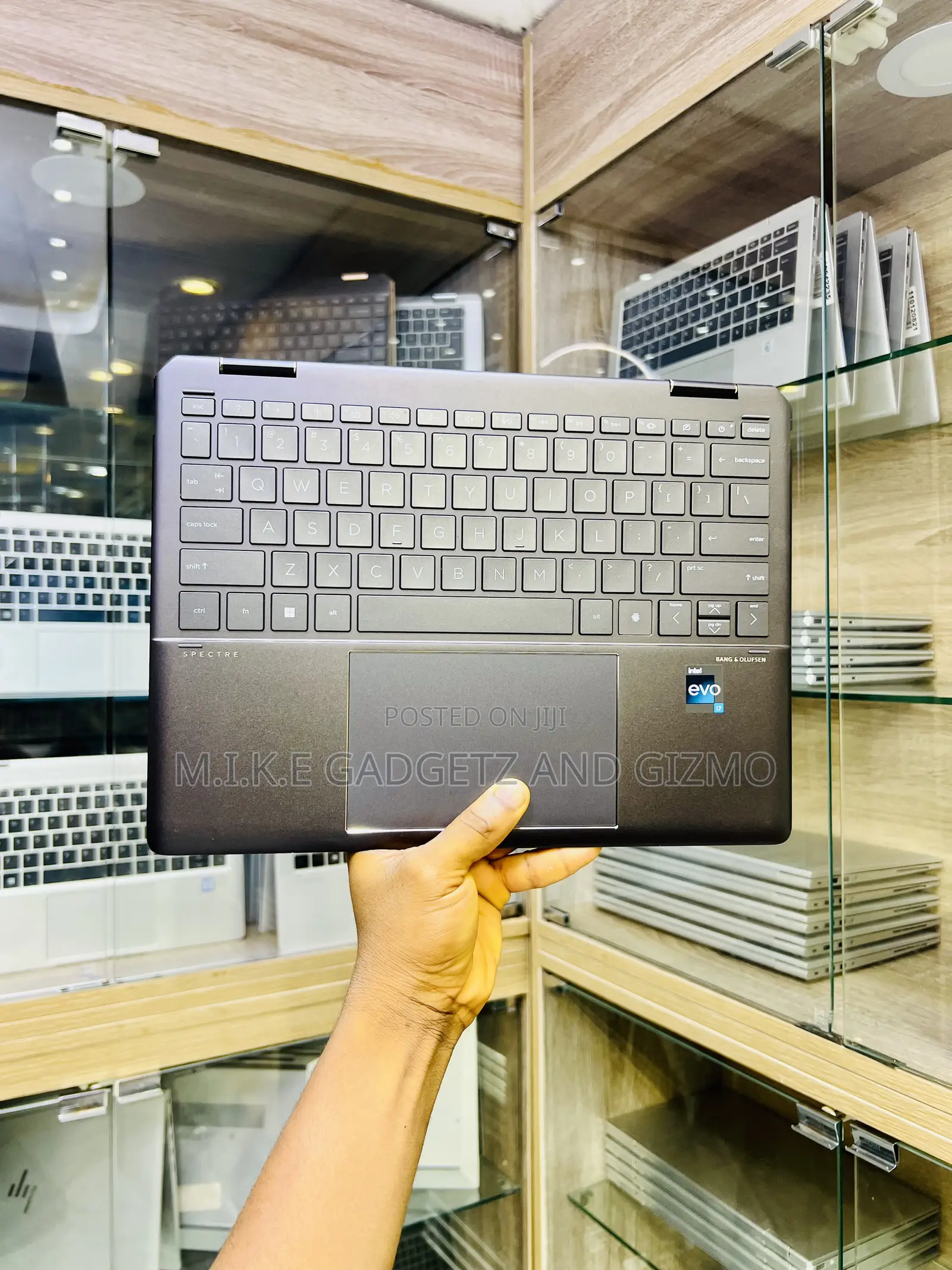 Laptop HP Spectra 13 16GB Intel Core i7 SSD 512GB