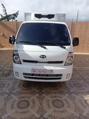 Kia Bongo 2016 White
