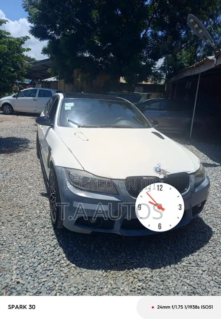 BMW 328i 2009 White