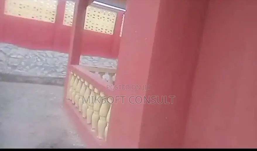 6bdrm House in Takoradi for sale