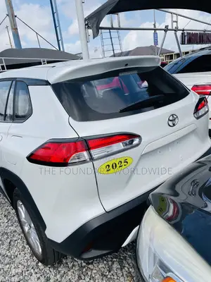 Toyota Corolla Cross LE 2025 White