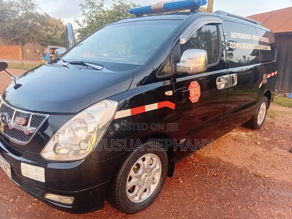 Hyundai Starex 2013 Black
