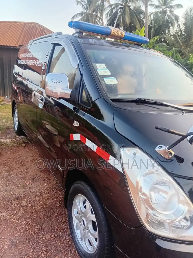 Hyundai Starex 2013 Black