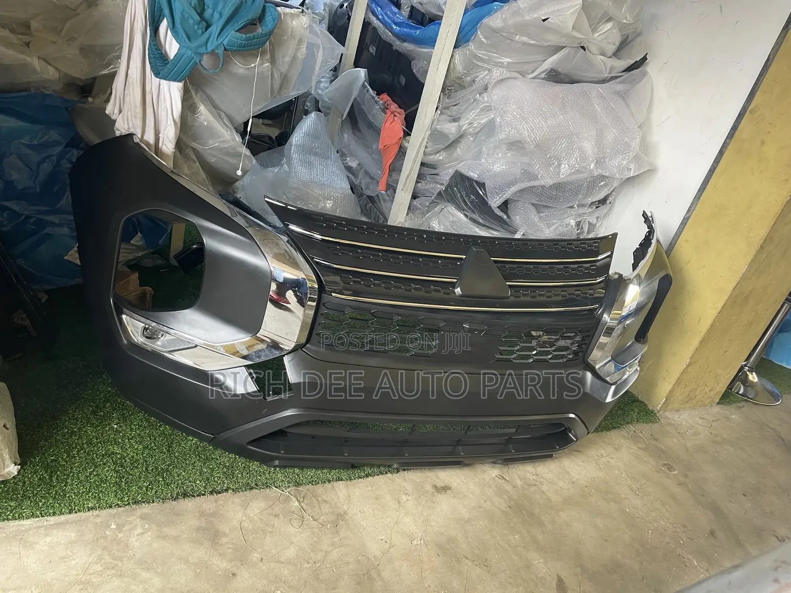 Mitsubishi Outlander Front Bumper Complete 2022, 2023, 2024, 2025
