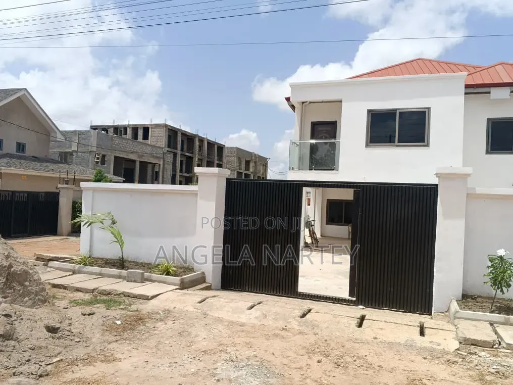 4bdrm House in East Legon Hills, Accra Metropolitan for sale