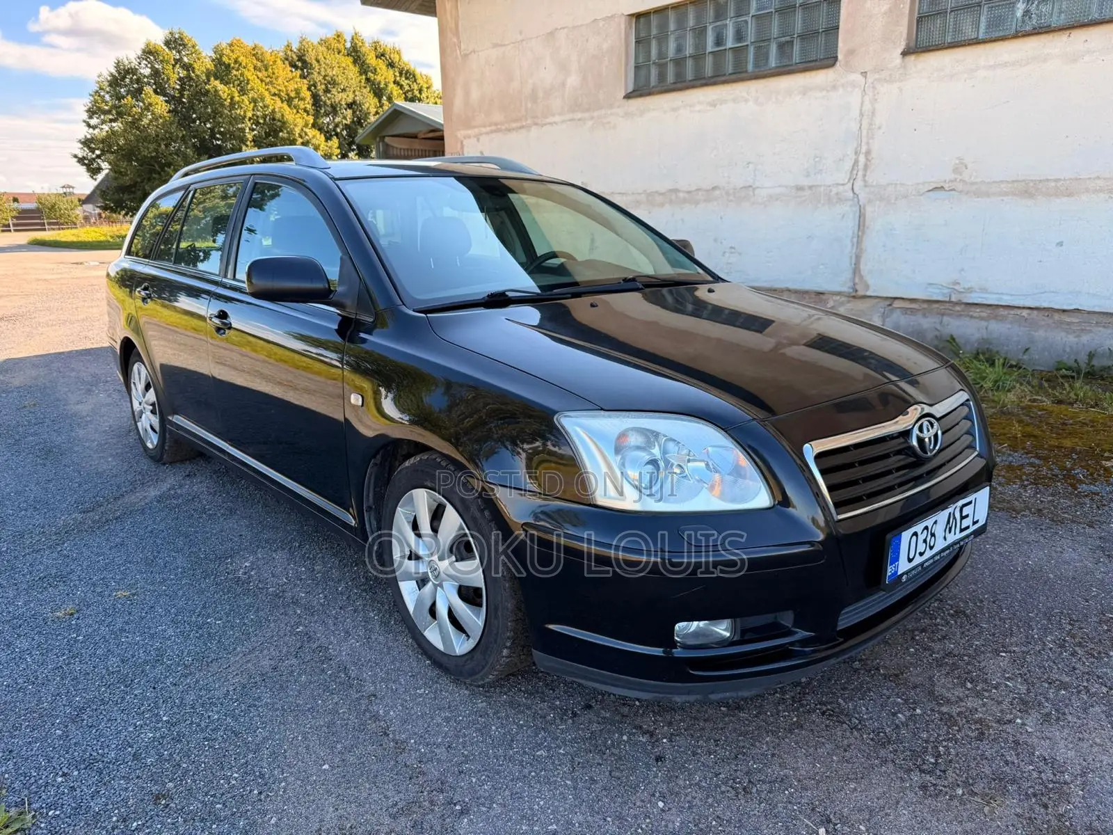 Toyota Avensis 2010 Black