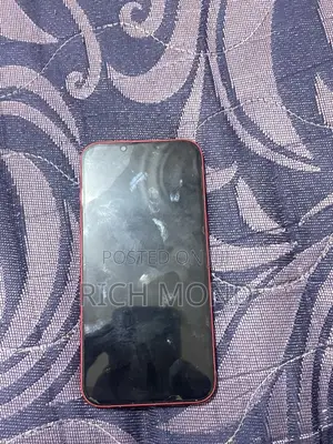 Apple iPhone 13 128 GB Red