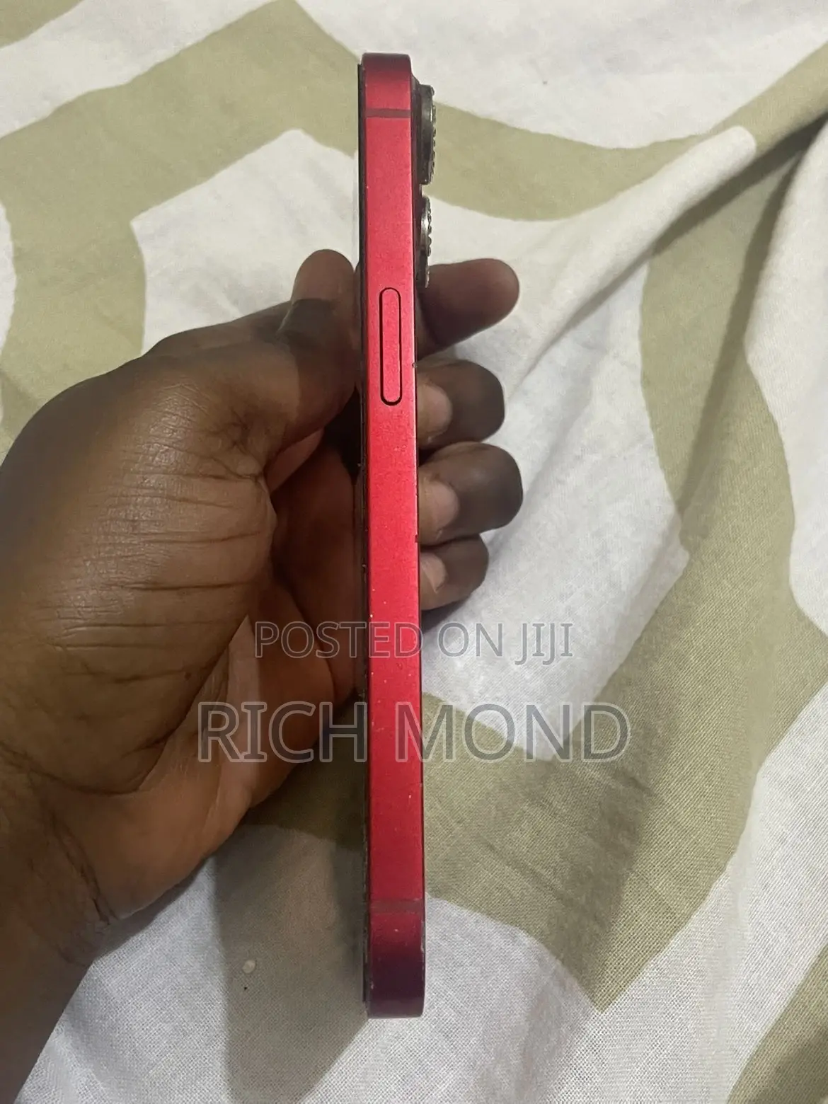 Apple iPhone 13 128 GB Red