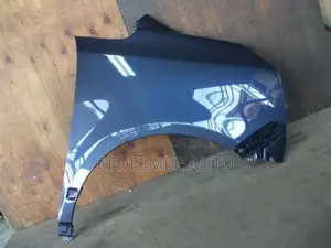 Toyota Voxy Fender 2008,2009,2010,2012,2013