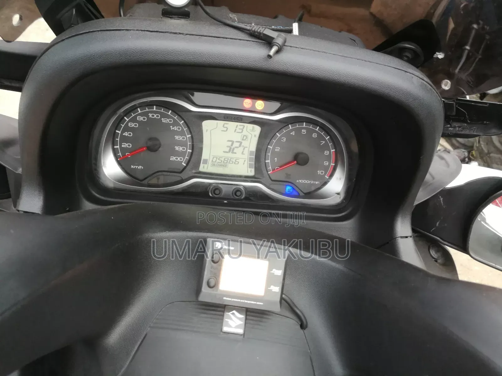 Suzuki Burgman 2026 White