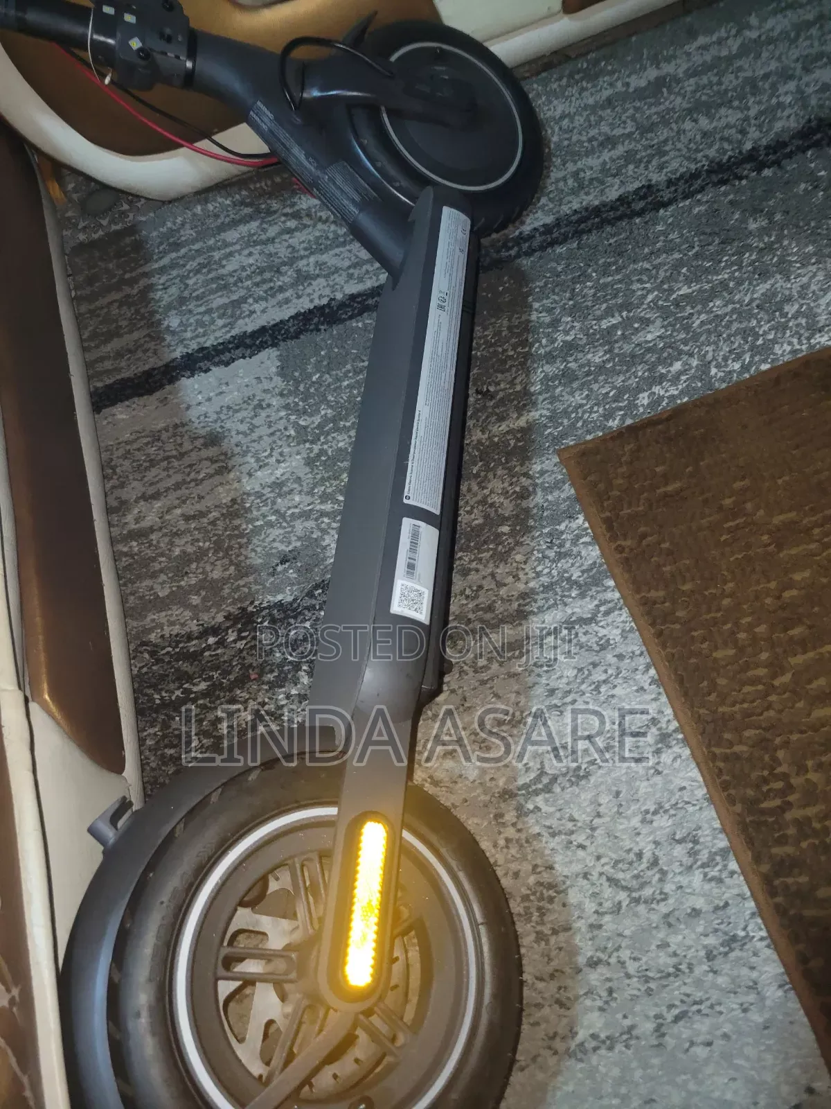 Xiaomi Scooter 4 Kick Scooter. Very New