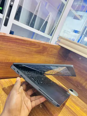 Laptop Dell Latitude 5480 8GB Intel Core i5 SSD 256GB
