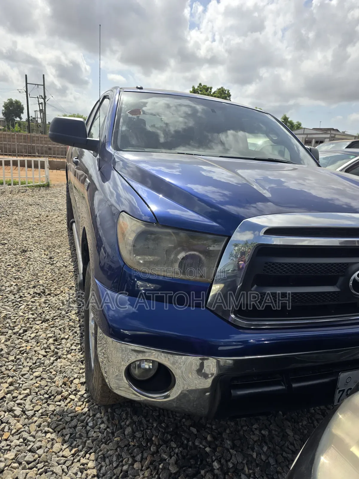 Toyota Tundra CrewMax Limited 5.7L 2011 Blue