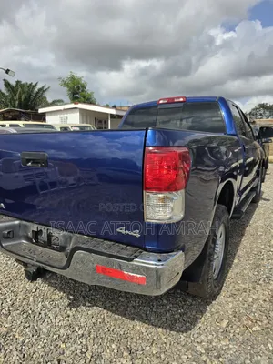 Toyota Tundra CrewMax Limited 5.7L 2011 Blue