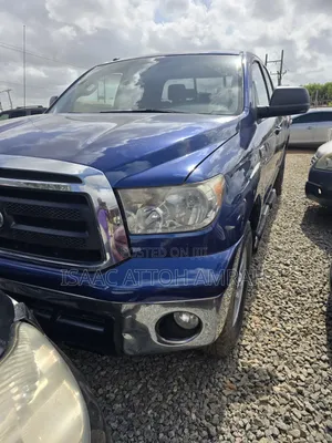 Toyota Tundra CrewMax Limited 5.7L 2011 Blue