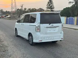 Toyota Voxy 2013 White