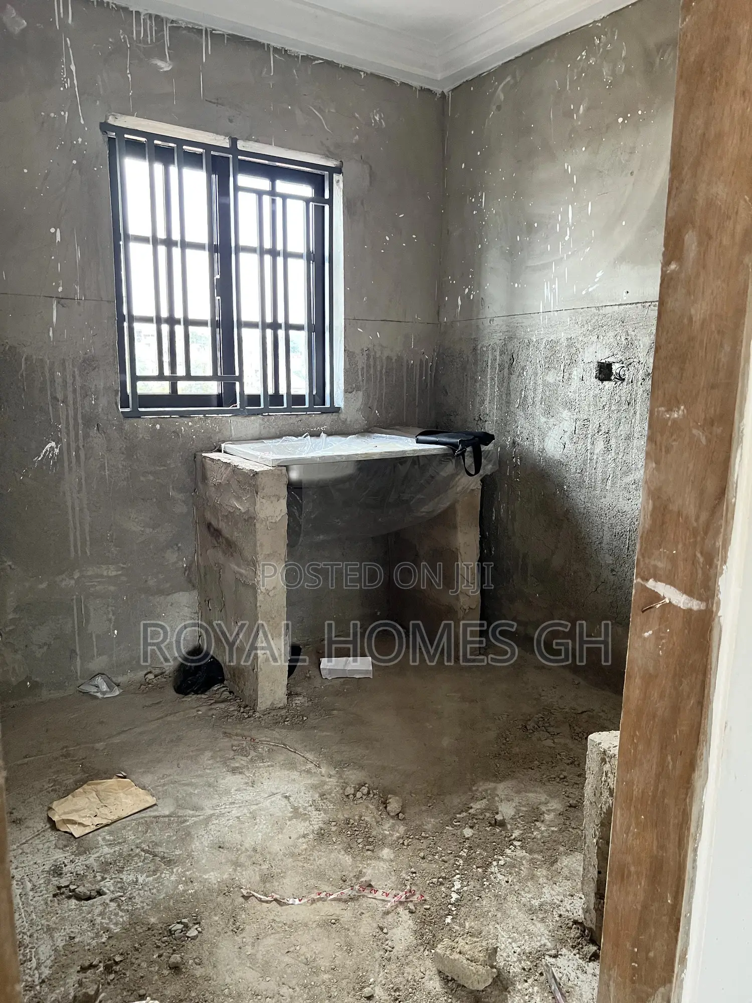 2bdrm Apartment in Royal Homes Gh, Mampong Municipal for rent