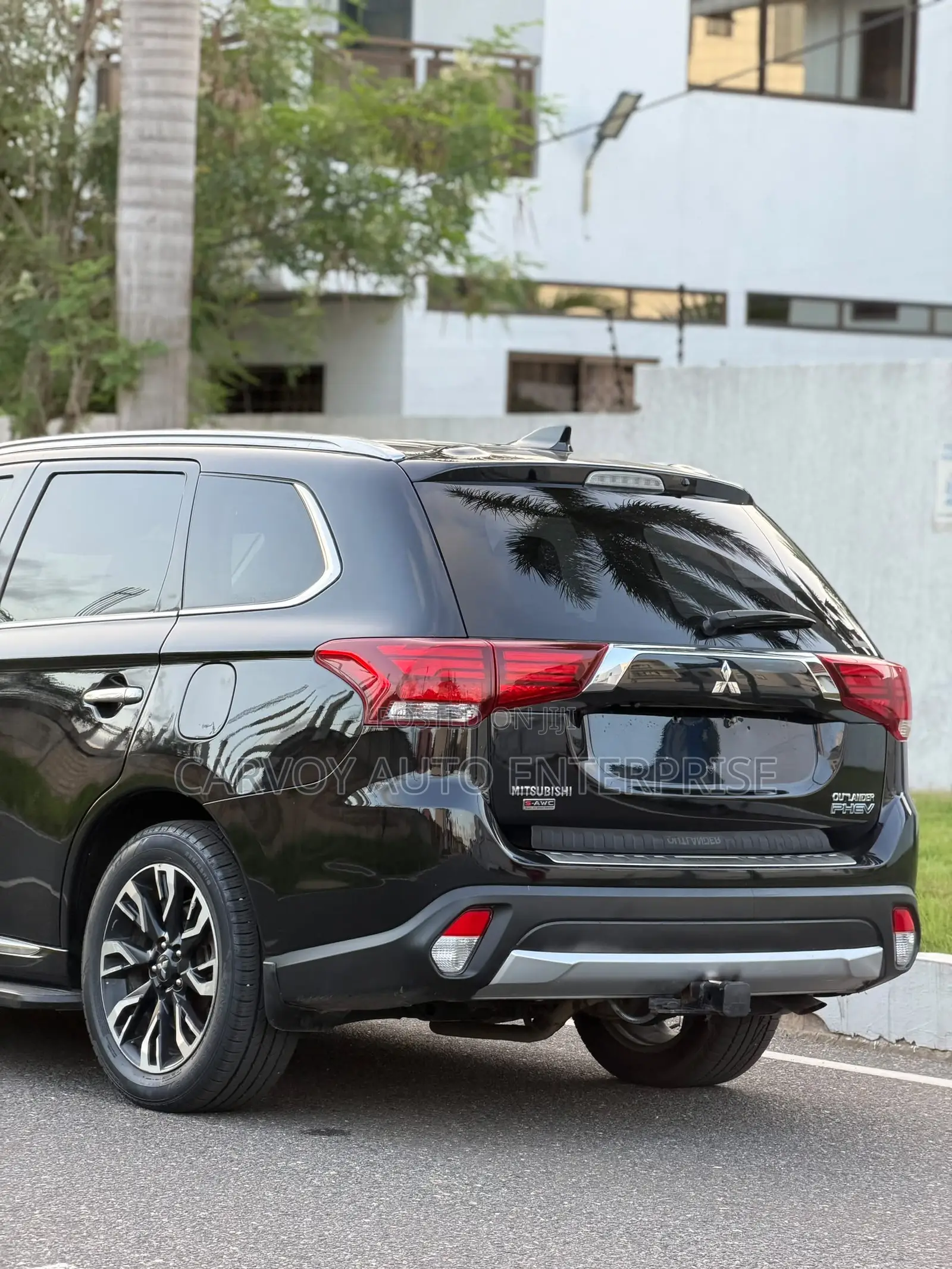 Mitsubishi Outlander 2.0 PHEV AWD 2018 Black